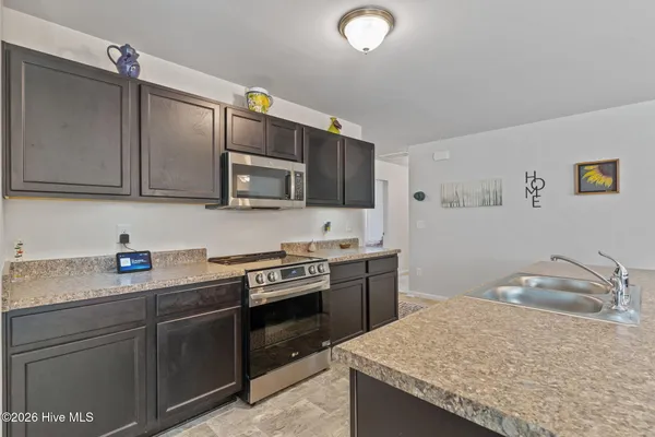 $325,000 | 1730 East Coronado Avenue Southeast, Bolivia, NC 28422