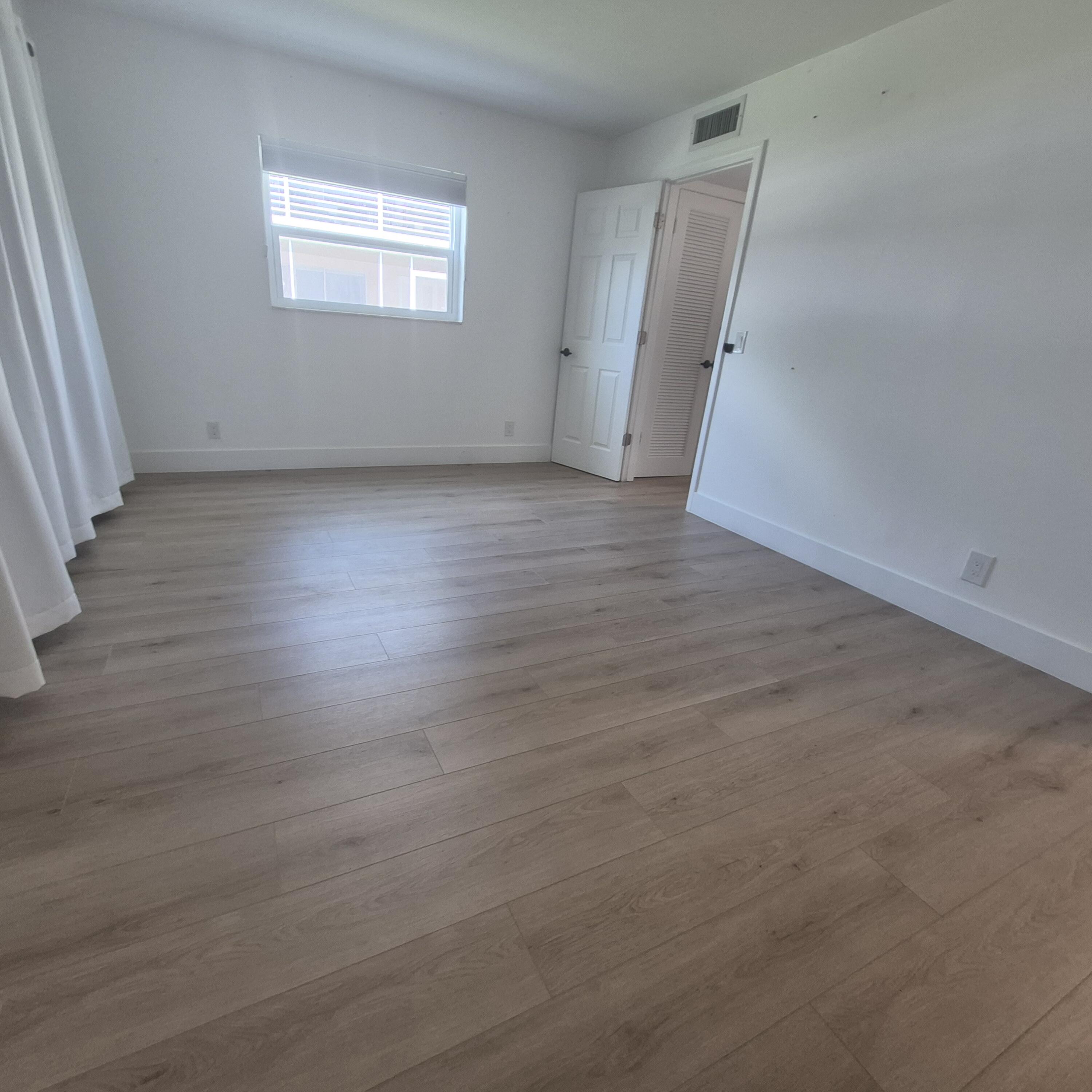 538 Flanders O Delray Beach, FL 33484 - Photo 14 of 40 1000007966
