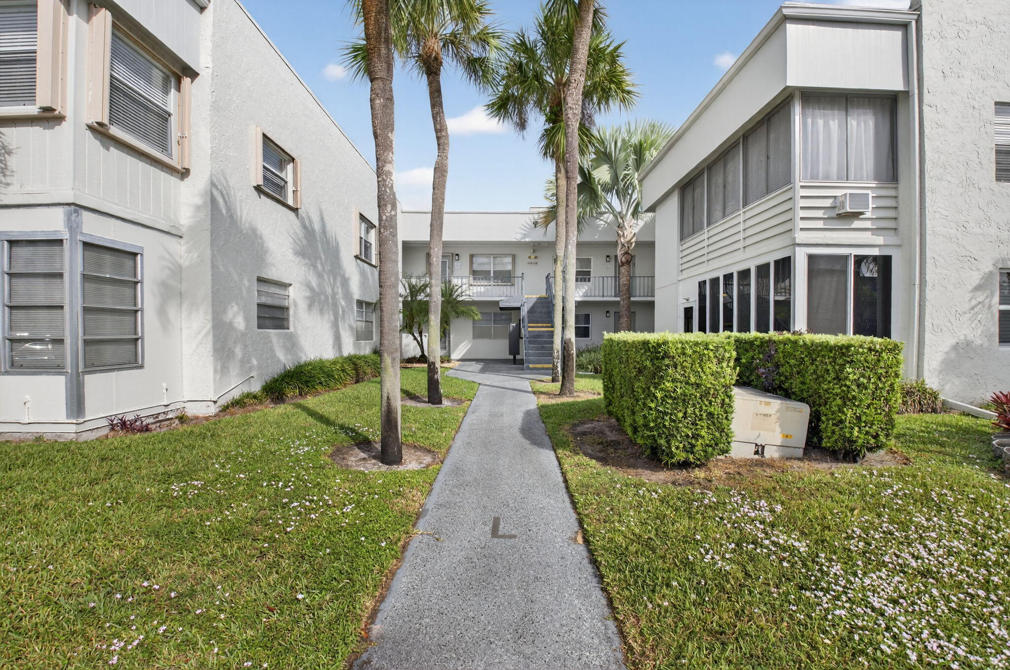 538 Flanders O Delray Beach, FL 33484 - Photo 19 of 40 18-web-or-mls-DSC_6515