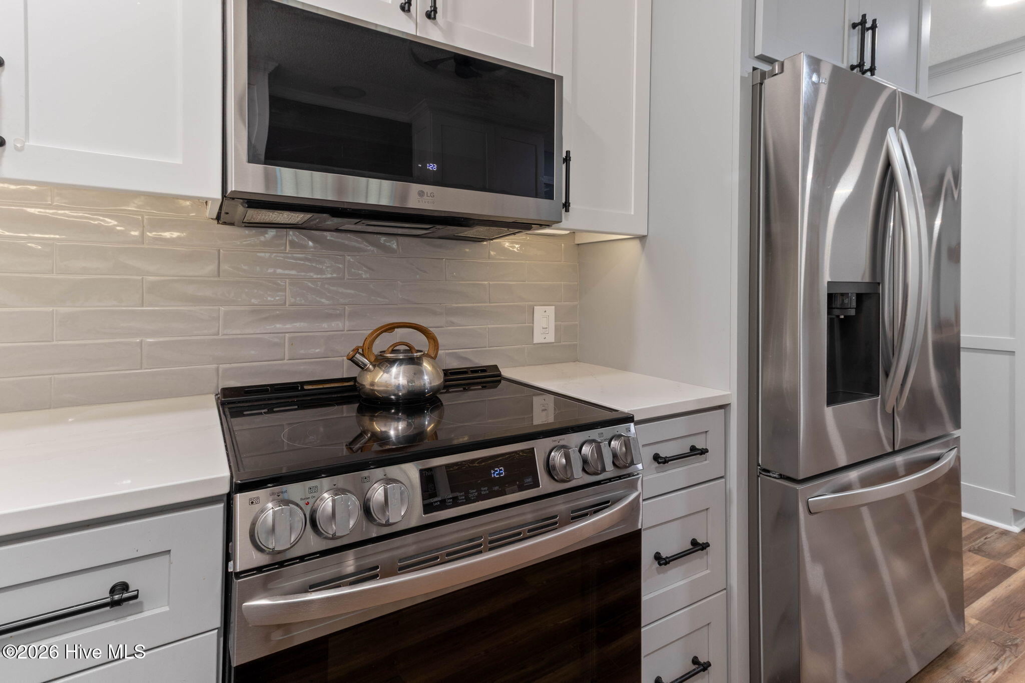 687 Bitmore Road Whiteville, NC 28472 - Photo 10 of 36 Built In Microwave