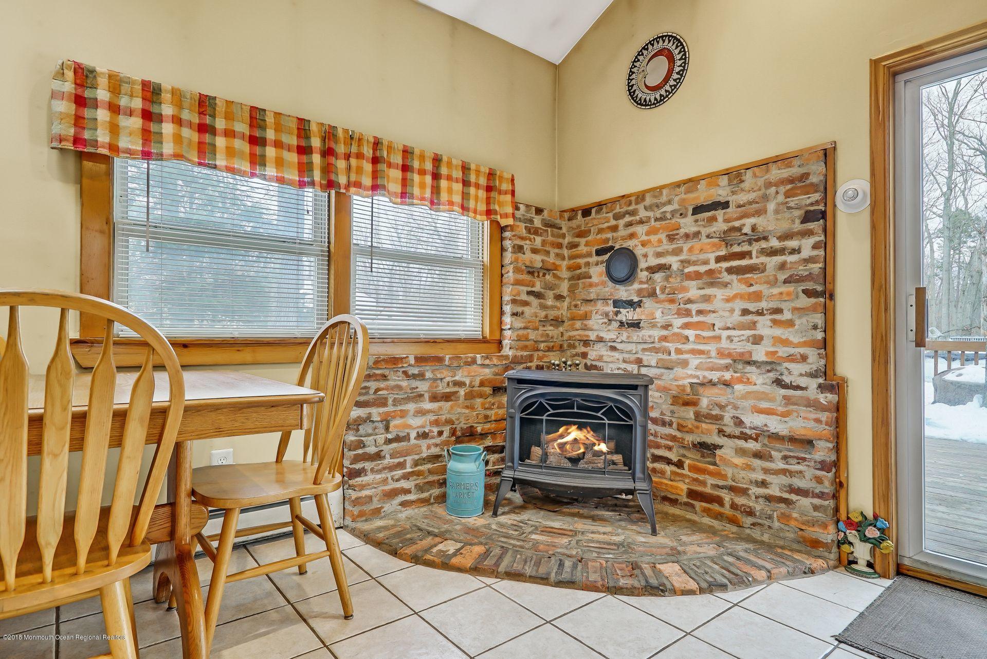 397 Glenn Road Jackson, NJ 08527 - Photo 14 of 24 14