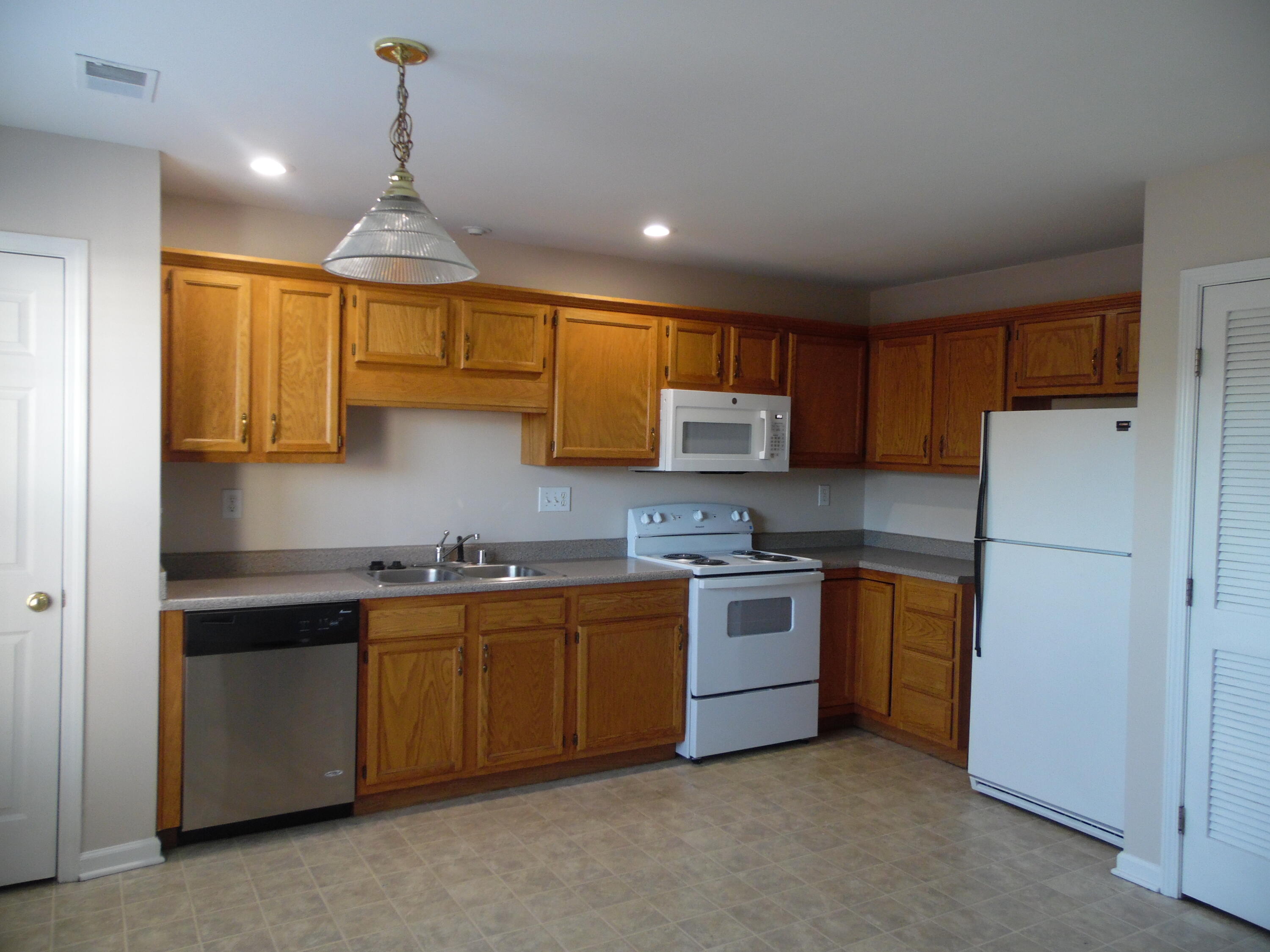 3048 Mapleleaf Park Lexington, KY 40509 - Photo 3 of 5 SAM_4189