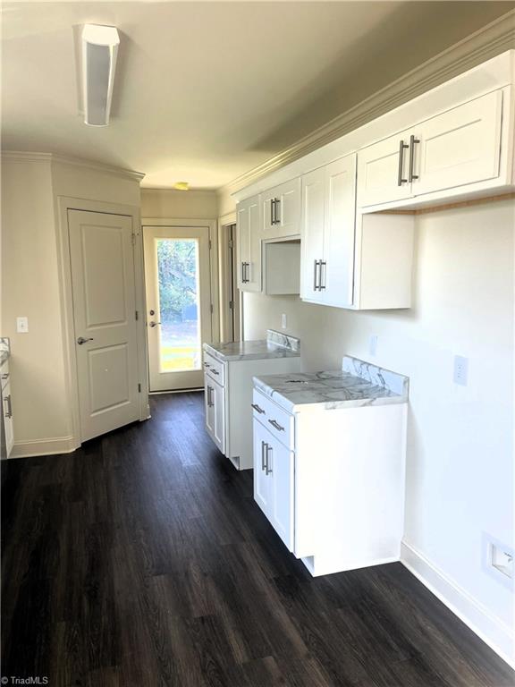 526 Whiteoak Street High Point, NC 27260 - Photo 6 of 24