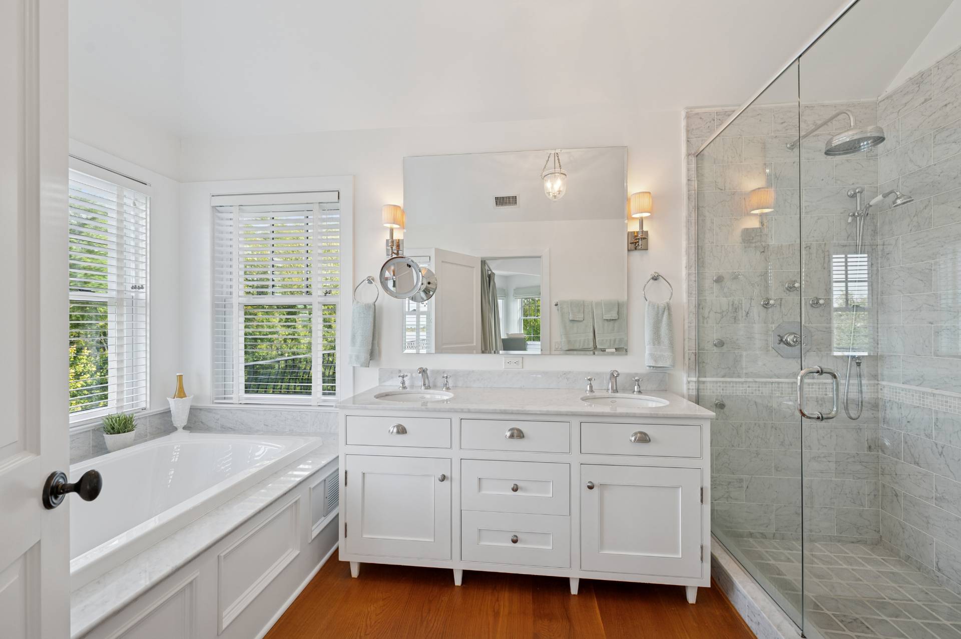 3937 Noyack Road Sag Harbor, NY 11963 - Photo 16 of 25