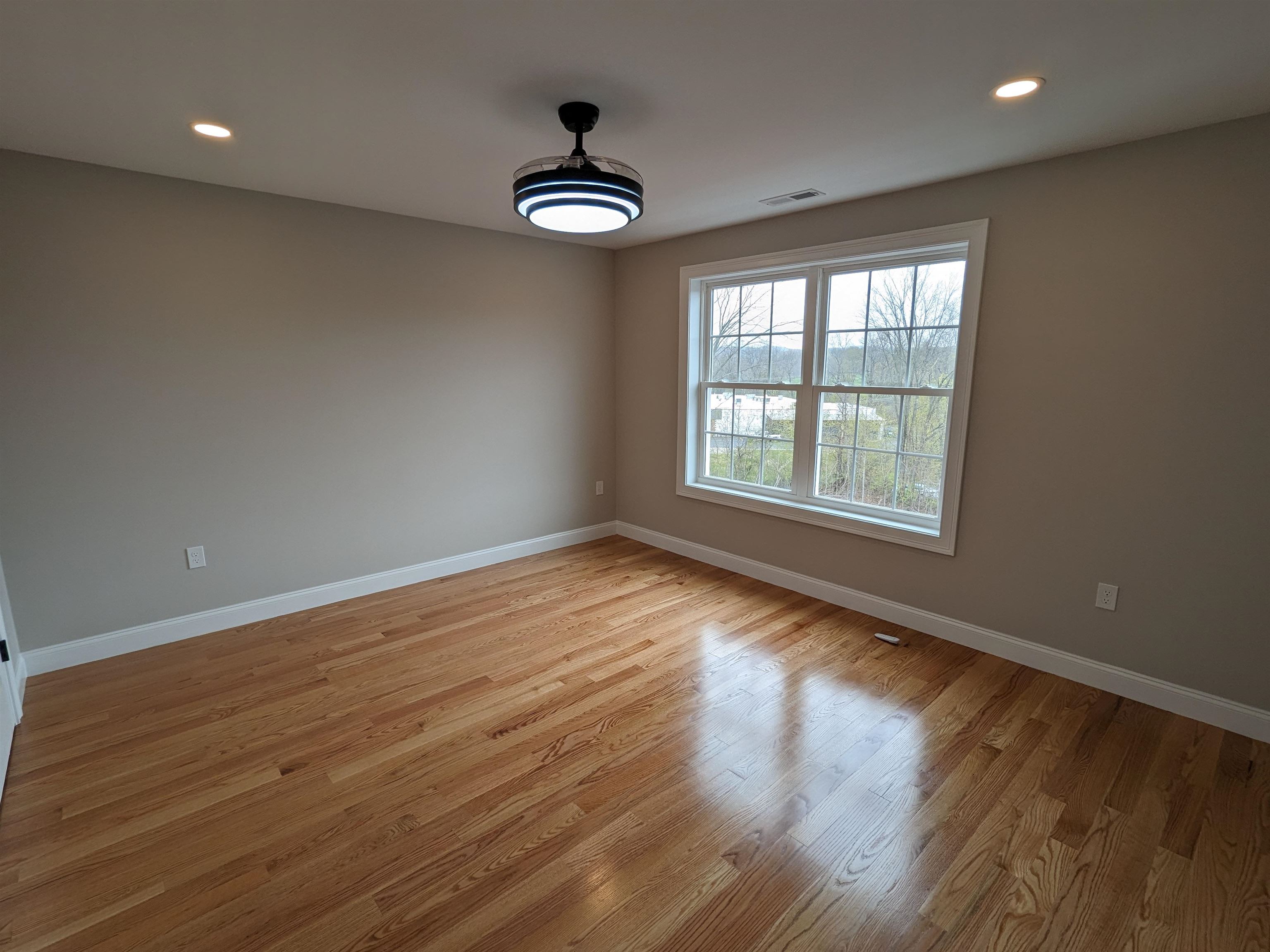 159 Elm Street, Unit 5 Milford, NH 03055 - Photo 4 of 29