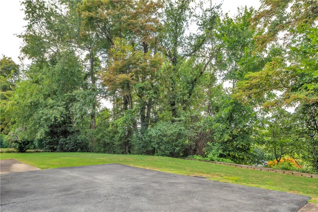 617 Blueberry Road Monroeville, PA 15146 - Photo 32 of 38 a view of outdoor space and yard