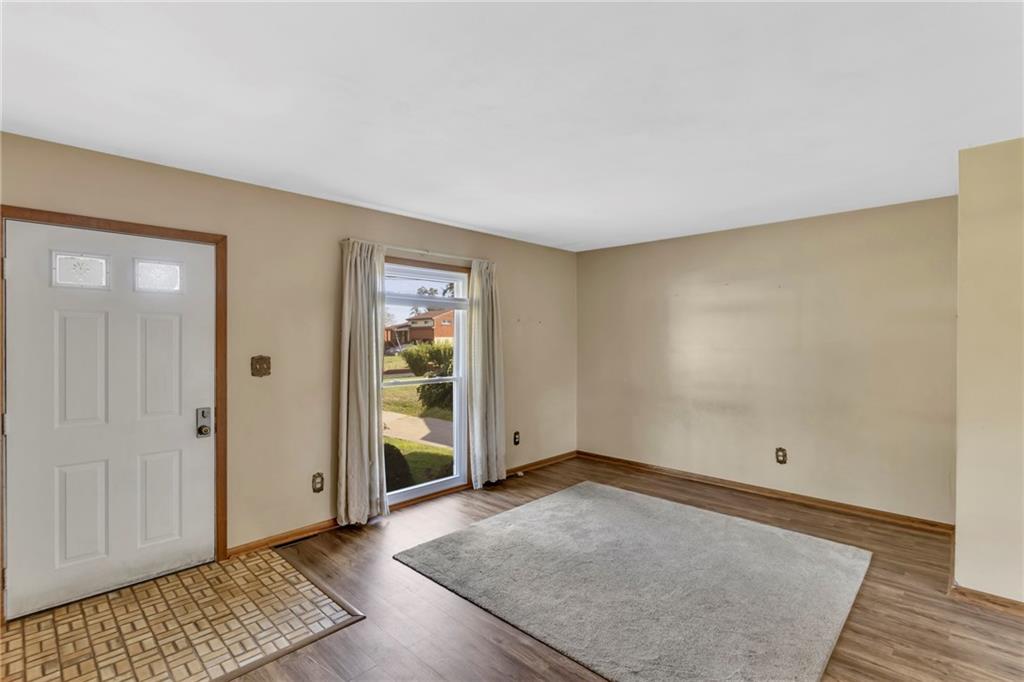 617 Blueberry Road Monroeville, PA 15146 - Photo 7 of 38 an empty room with closet