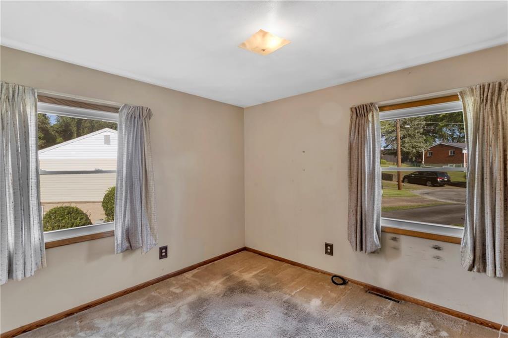 617 Blueberry Road Monroeville, PA 15146 - Photo 8 of 38 a view of room with window