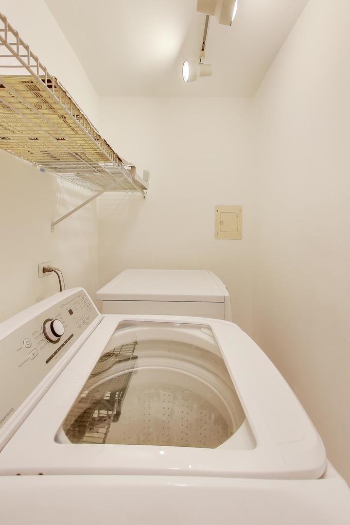 5400 North Sheridan Road, Unit 210 Chicago, IL 60640 - Photo 4 of 14