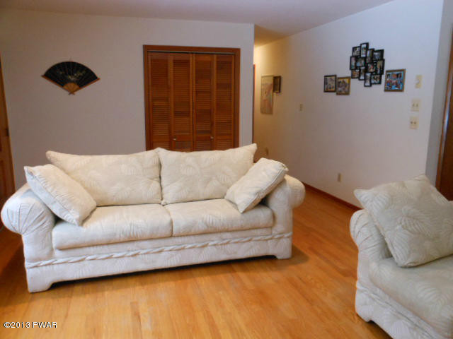 139 Spencer Road Dingmans Ferry, PA 18328 - Photo 8 of 19 Gallery Image 8