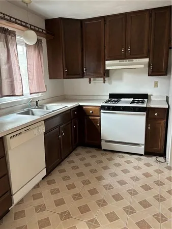 $1,500 | 3204 Camberly Drive, Gibsonia, PA 15044