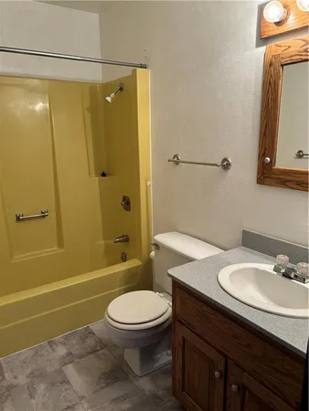 $1,500 | 3204 Camberly Drive, Gibsonia, PA 15044