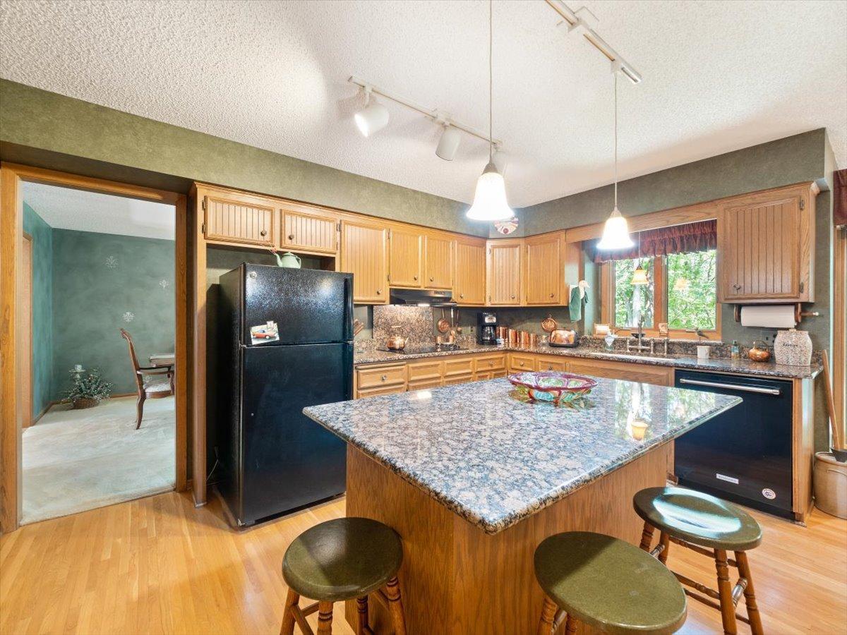 2501 Crescent Ridge Road Minnetonka, MN 55305 - Photo 11 of 50 Gallery Image 11