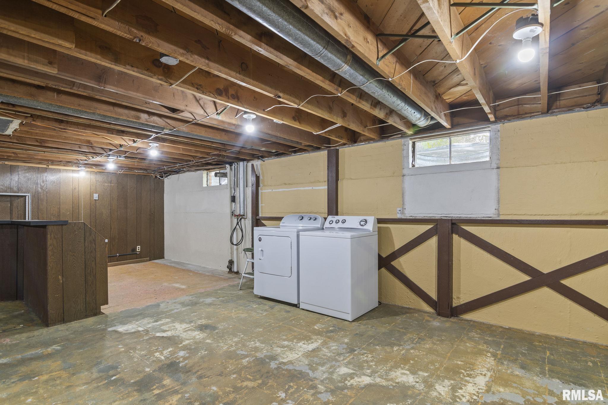 2142 Huntleigh Road Springfield, IL 62704 - Photo 35 of 42