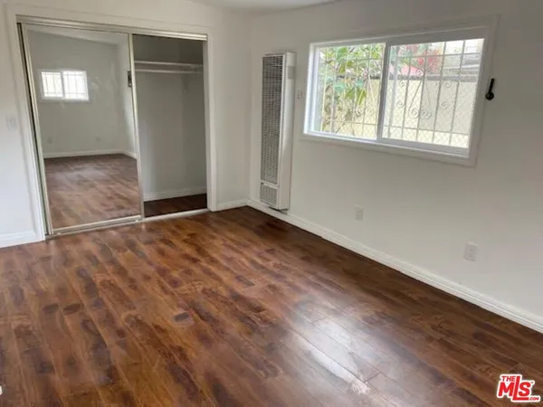 $1,495 | 1617 11th Place, Los Angeles, CA 90015