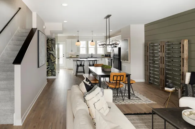 $632,630 | 850 South Woodlawn Avenue, St. Paul, MN 55116