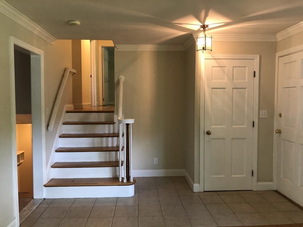 19 Spring Road Weston, MA 02493 - Photo 6 of 14