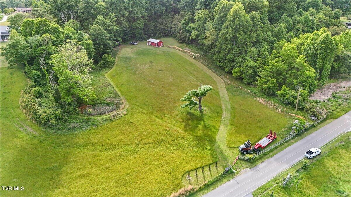 23208 Clayman Valley Road, Unit 2 Bristol, VA 24202 - Photo 2 of 20 07-DJI_20260514181836_0447_D