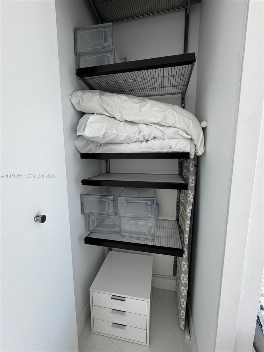 79 Southwest 12th Street, Unit 1806 Miami, FL 33130 - Photo 28 of 46