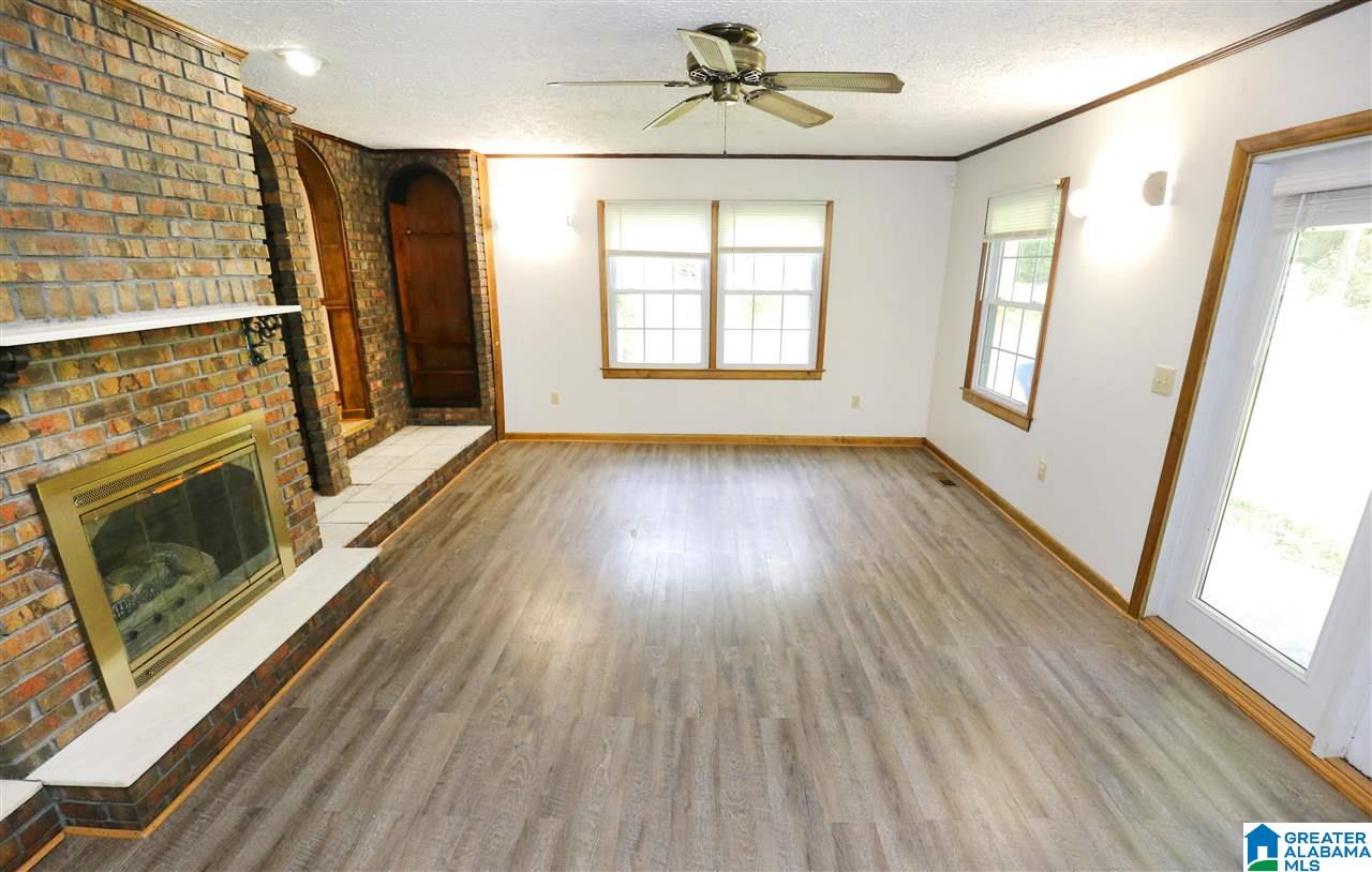 423 Terry Road Anniston, AL 36207 - Photo 9 of 28