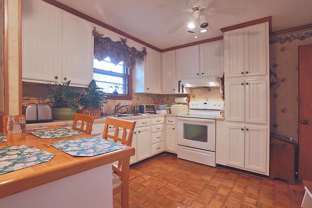 740 Reeves Road Antioch, TN 37013 - Photo 6 of 27 Lots of storage in this kitchen right off of dinning area.