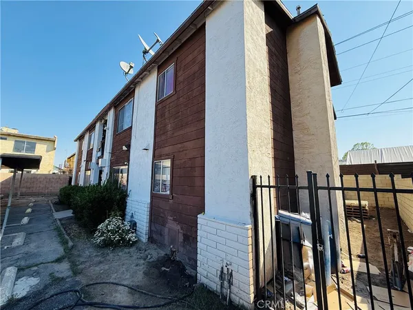 $798,500 | 326 Stephens Drive, Bakersfield, CA 93304