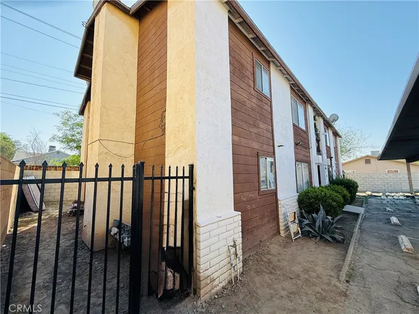 $798,500 | 326 Stephens Drive, Bakersfield, CA 93304