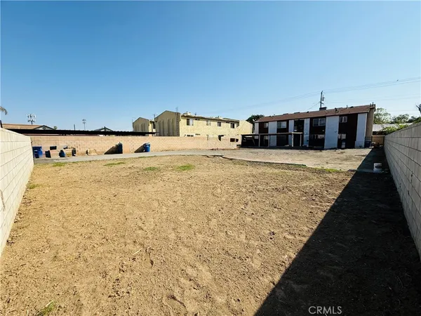 $798,500 | 326 Stephens Drive, Bakersfield, CA 93304