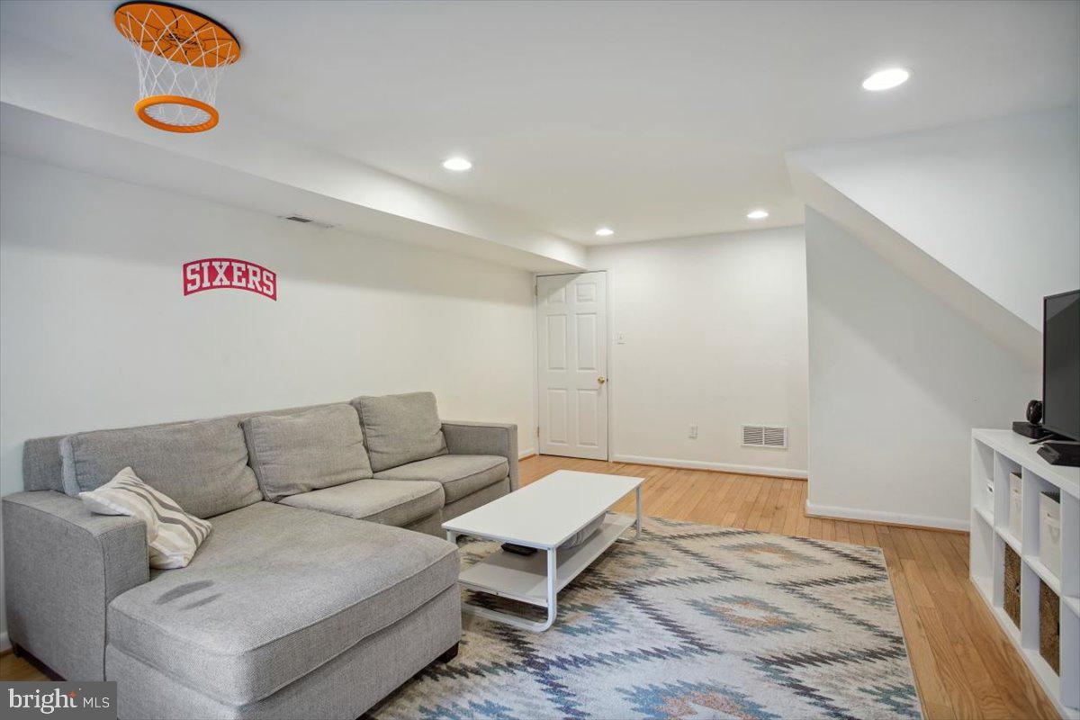 601 Manayunk Road Bala Cynwyd, PA 19004 - Photo 19 of 25