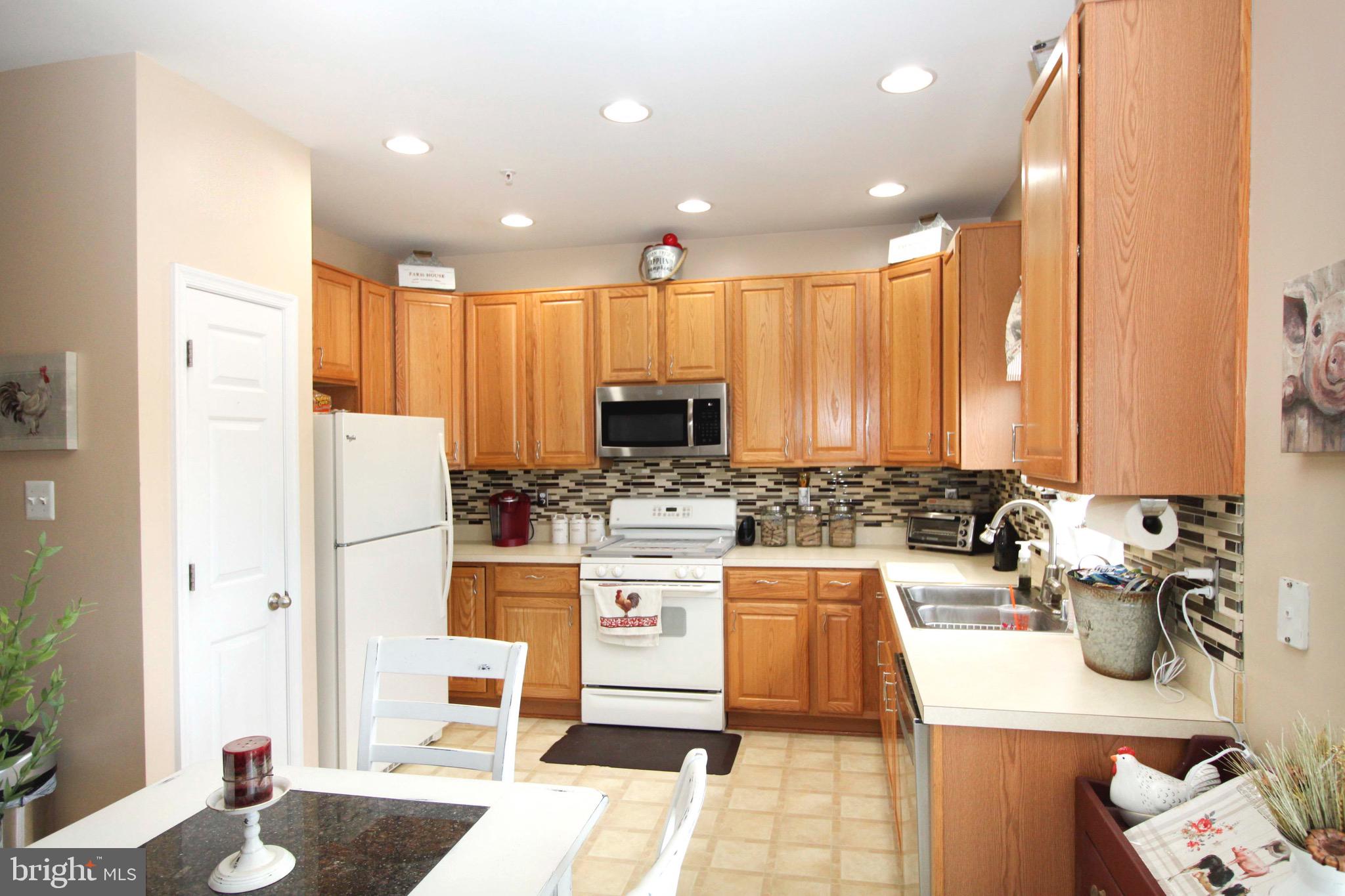 12905 Yellow Jacket Road Hagerstown, MD 21740 - Photo 12 of 31 Kitchen Photo 2