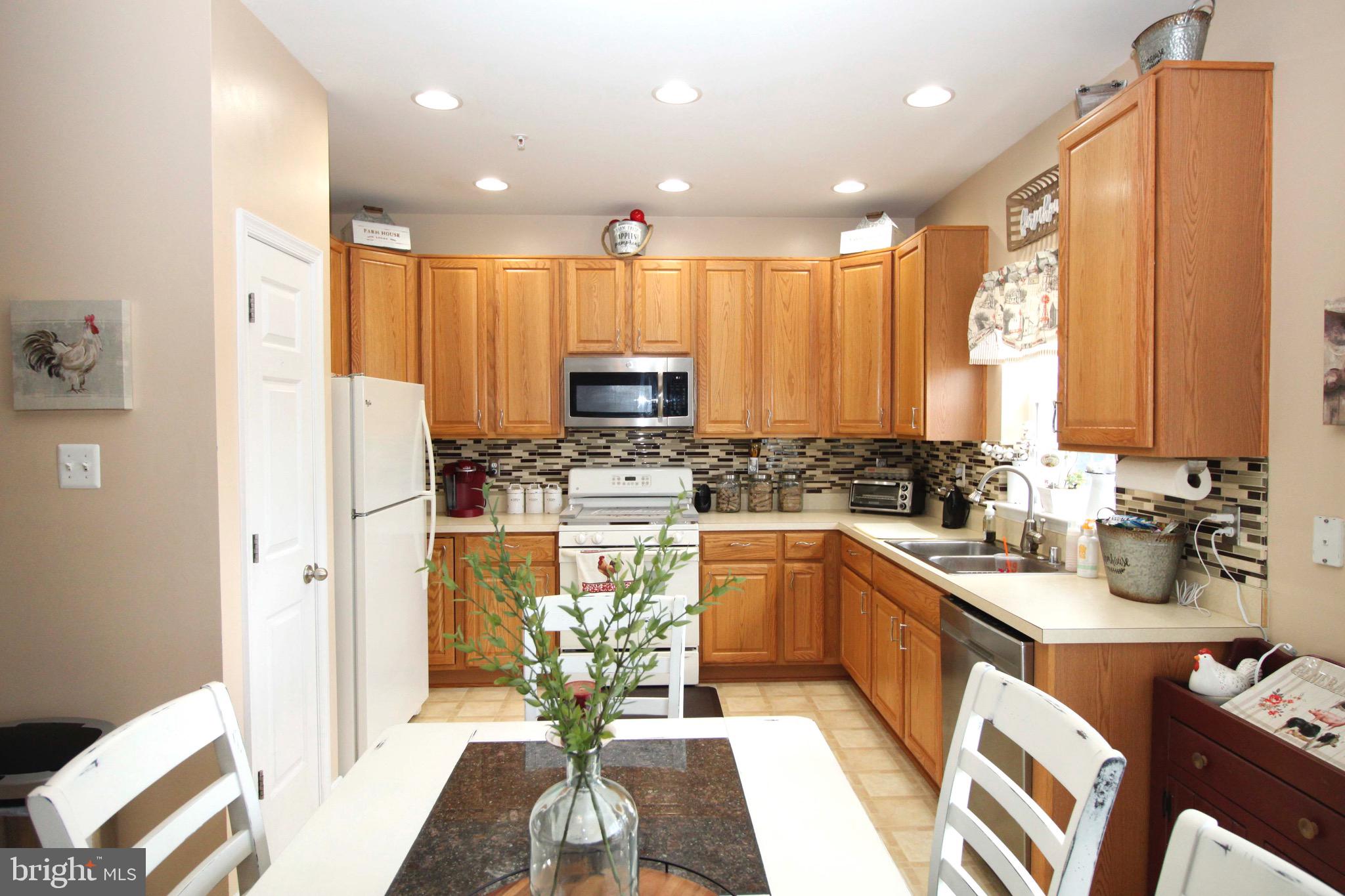 12905 Yellow Jacket Road Hagerstown, MD 21740 - Photo 13 of 31 Kitchen Photo 1