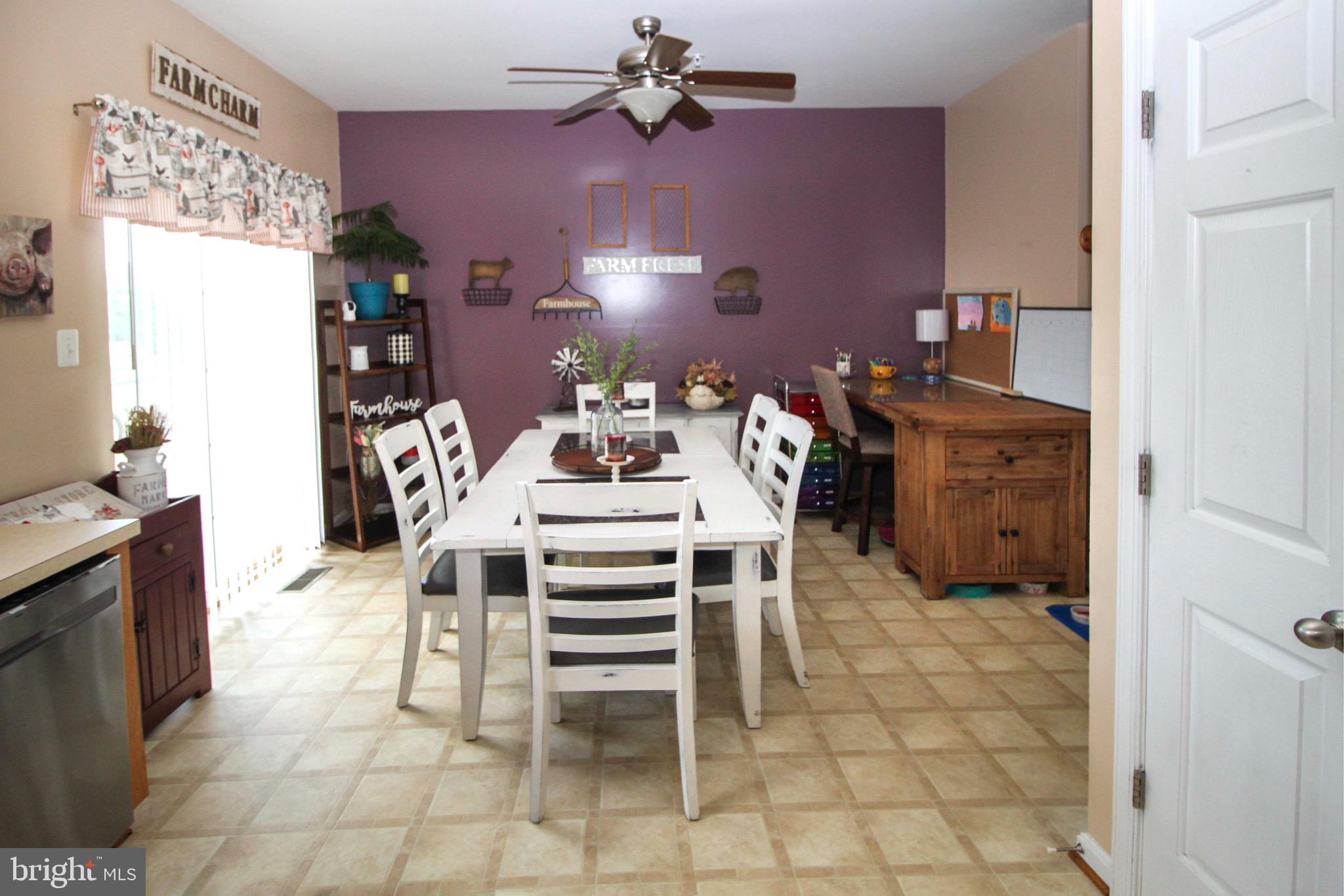 12905 Yellow Jacket Road Hagerstown, MD 21740 - Photo 9 of 31 Dining Area Photo 3