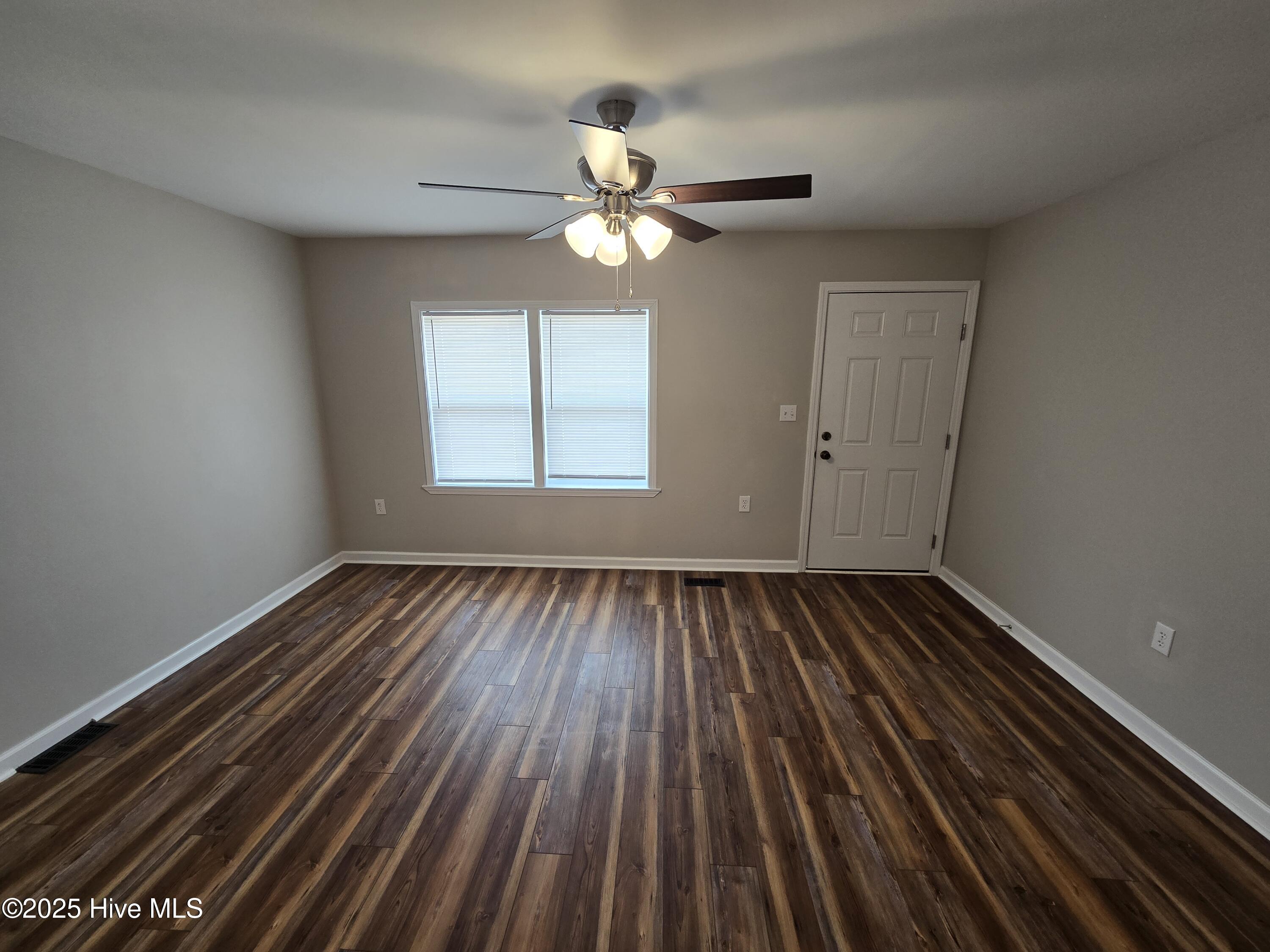 17 Crown Point Road Hubert, NC 28539 - Photo 4 of 29 20250415_134150