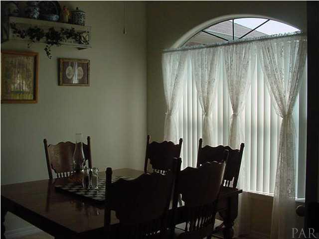 7102 Woodside Road Pensacola, FL 32526 - Photo 4 of 8 Gallery Image 4