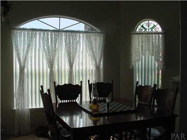 7102 Woodside Road Pensacola, FL 32526 - Photo 5 of 8 Gallery Image 5