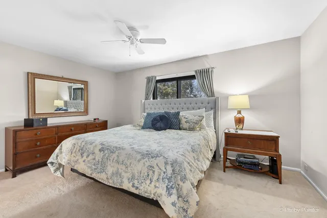 $350,000 | 436 West Russell Street, Unit 5436, Barrington, IL 60010