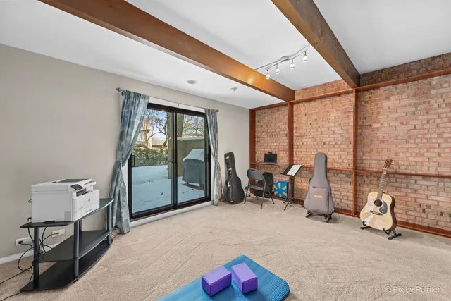 $350,000 | 436 West Russell Street, Unit 5436, Barrington, IL 60010