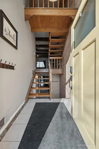 $350,000 | 436 West Russell Street, Unit 5436, Barrington, IL 60010