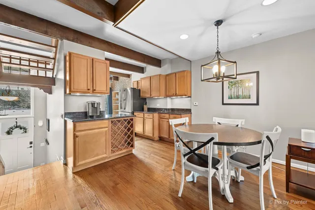 $350,000 | 436 West Russell Street, Unit 5436, Barrington, IL 60010