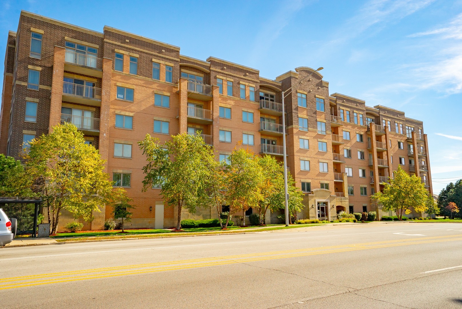 77 North Wolf Road, Unit 507 Northlake, IL 60164 - Photo 1 of 15 front view of a building