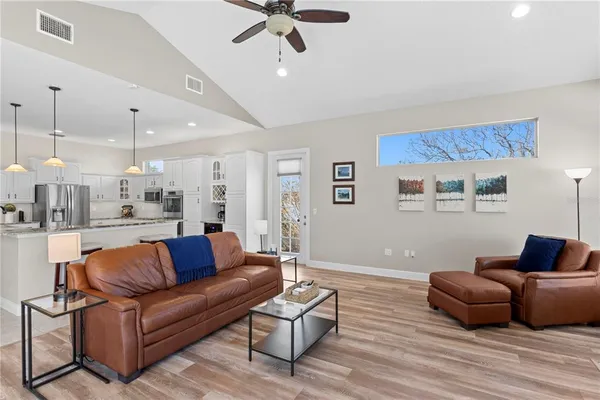 $1,075,000 | 4302 Faircourt Drive, Valrico, FL 33596