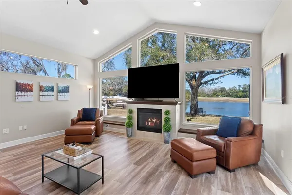 $1,075,000 | 4302 Faircourt Drive, Valrico, FL 33596