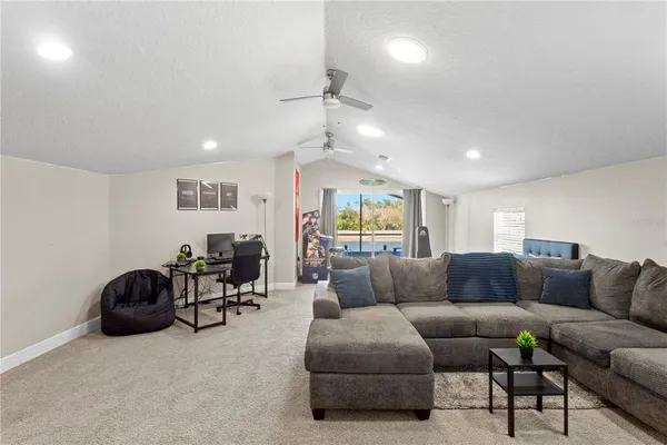 $1,075,000 | 4302 Faircourt Drive, Valrico, FL 33596