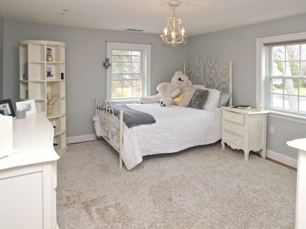 155 Oak Street Needham, MA 02492 - Photo 10 of 28