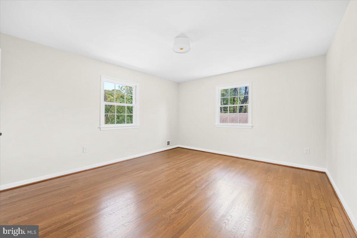 1310 Midwood Place Silver Spring, MD 20910 - Photo 17 of 38 Second Bedroom