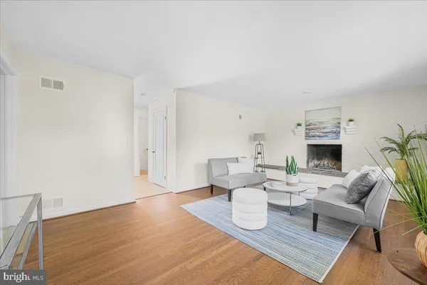 $1,200,000 | 1310 Midwood Place, Silver Spring, MD 20910