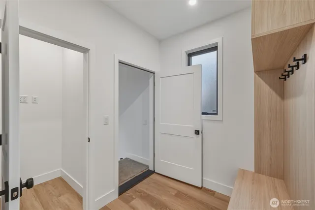 $1,050,000 | 1110 Divine Lane, Bellingham, WA 98229