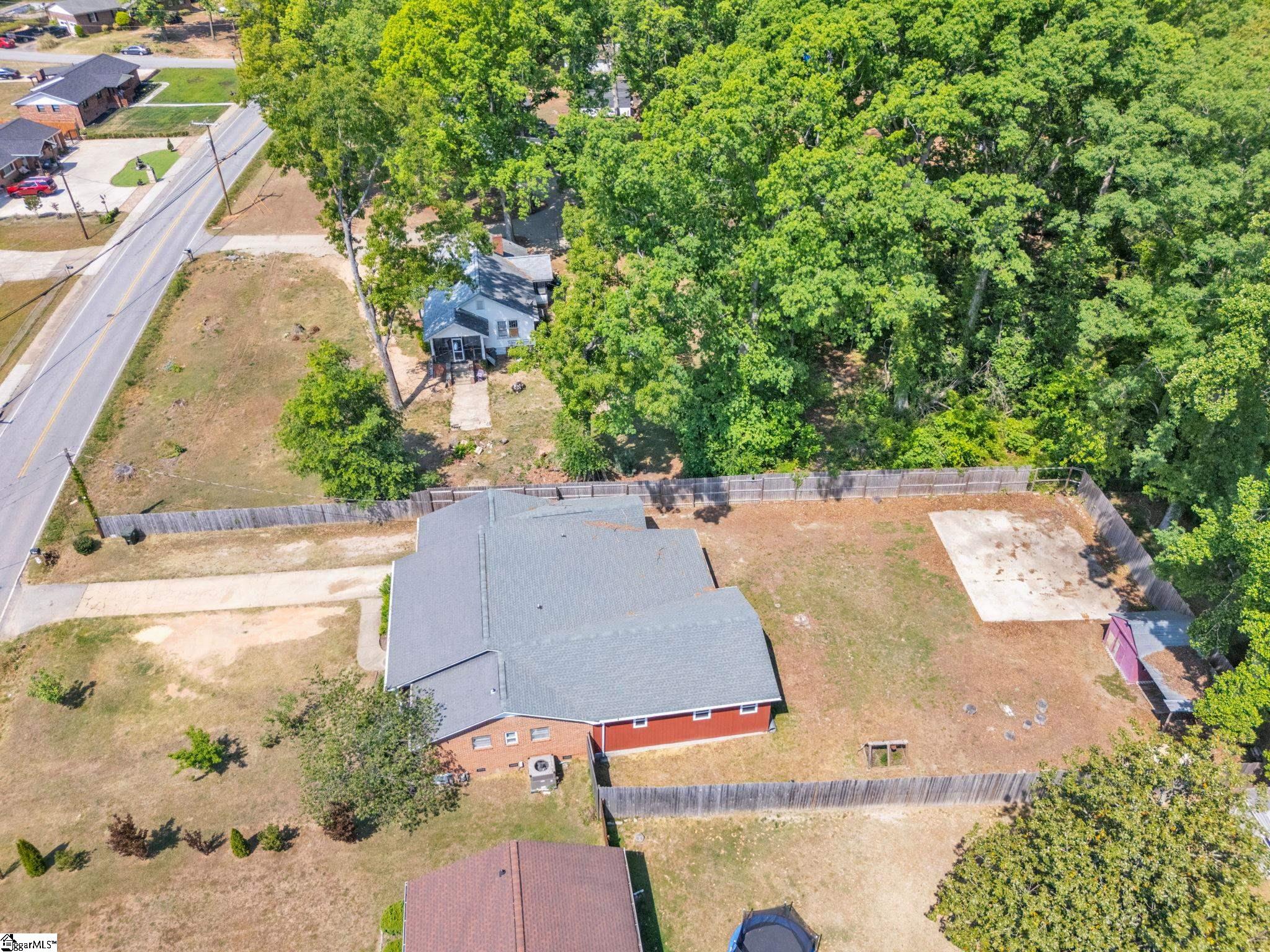 2601 East Lee Road Taylors, SC 29687 - Photo 28 of 33 Gallery Image 28