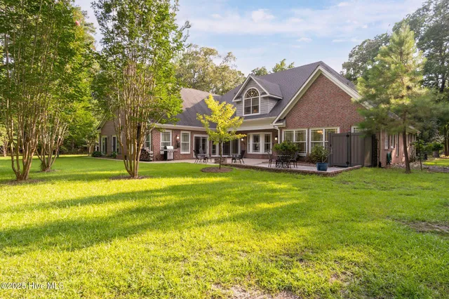 $1,250,000 | 400 Island Drive, Chocowinity, NC 27817