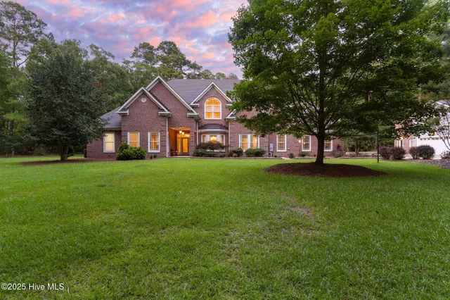 $1,250,000 | 400 Island Drive, Chocowinity, NC 27817